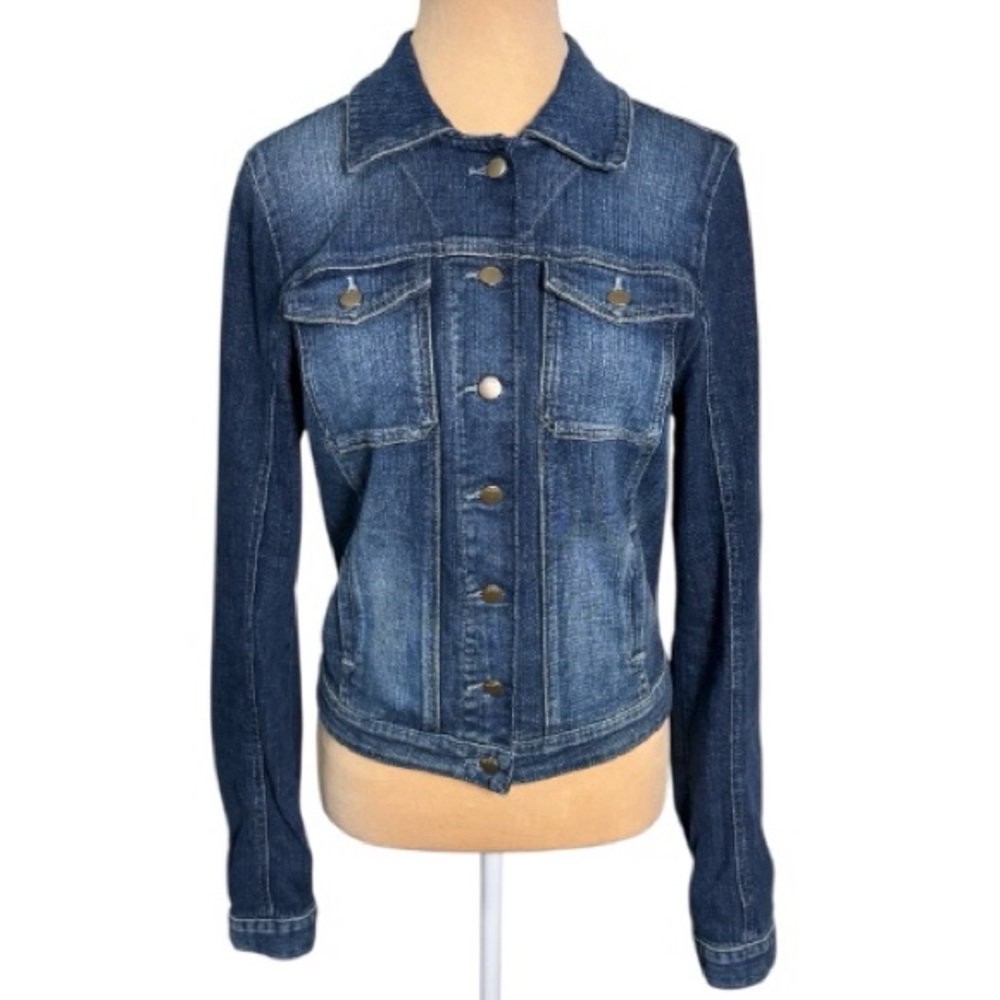 Guess Classic Long Sleeved Button Down Blue Medium Wash Denim Jacket